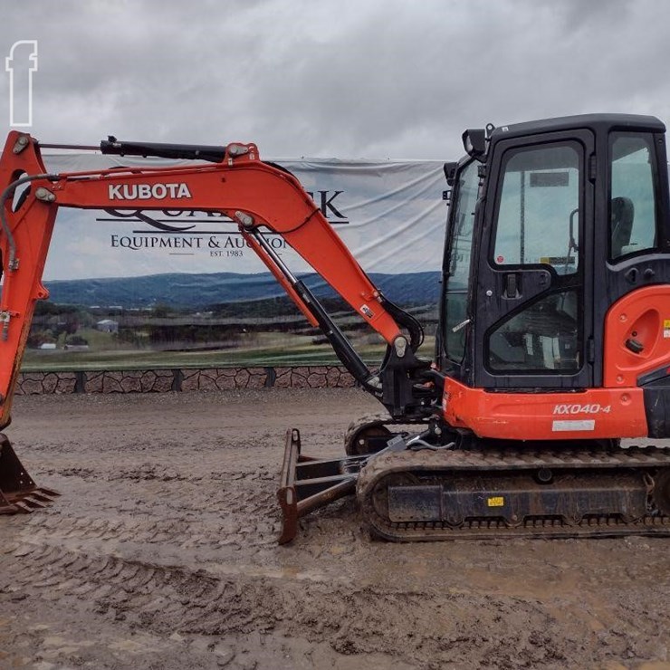 KUBOTA KX040-4
