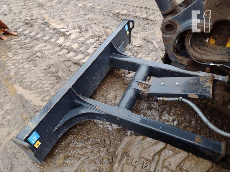 2023-deere-30g-image-25