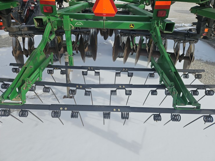 john-deere-637-image-10