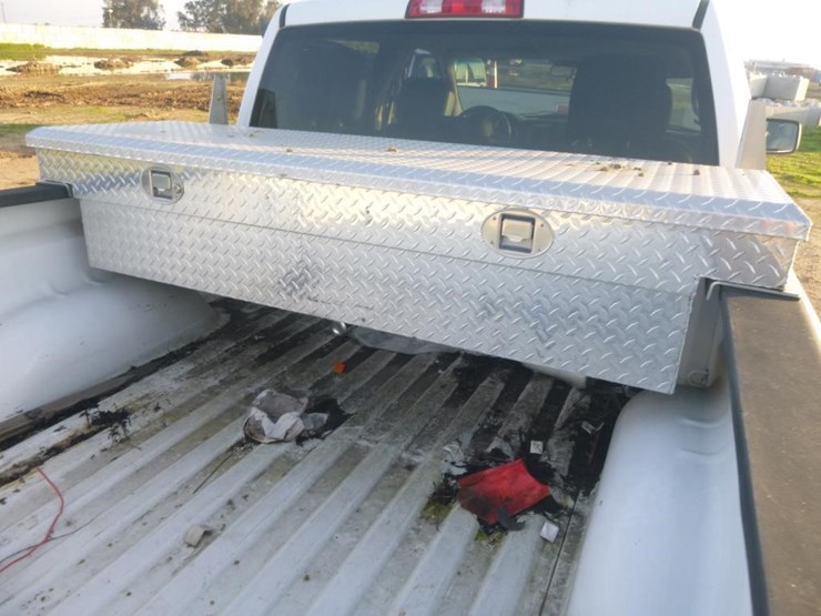 2014-dodge-1500-image-18