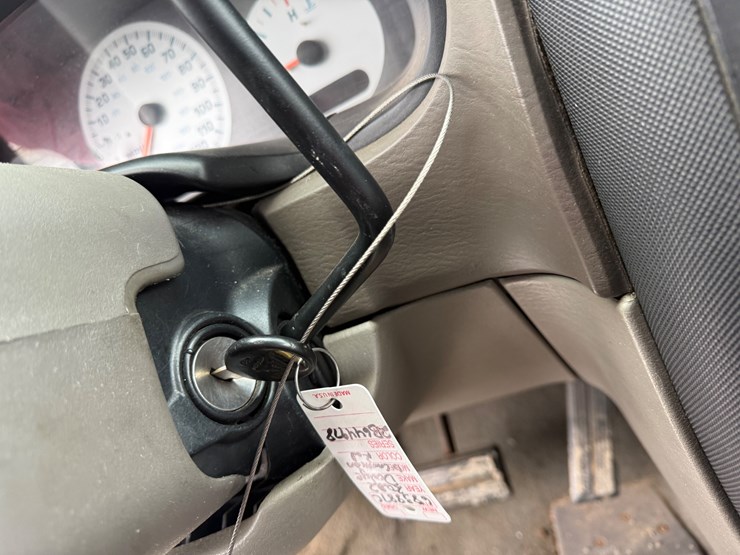 2002-dodge-grand-caravan-image-35