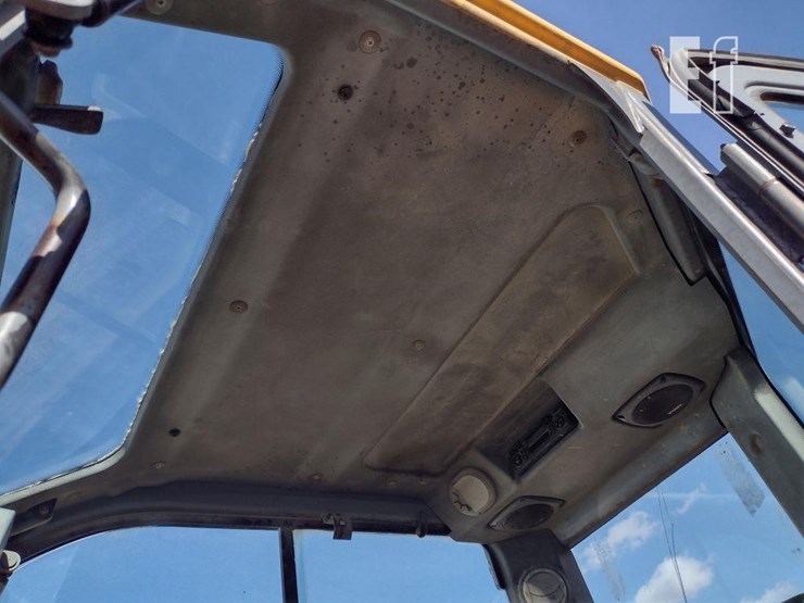 2006-volvo-ecr88-image-13