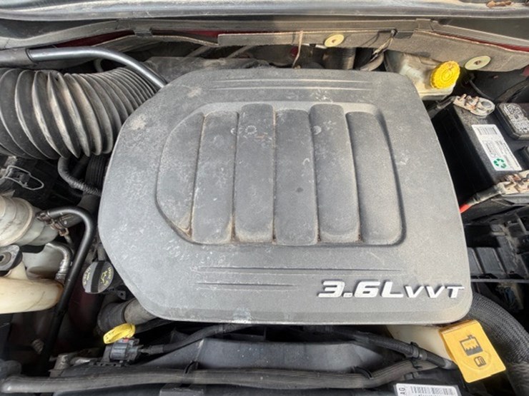 #31679-•-2012-vw-routan-image-62