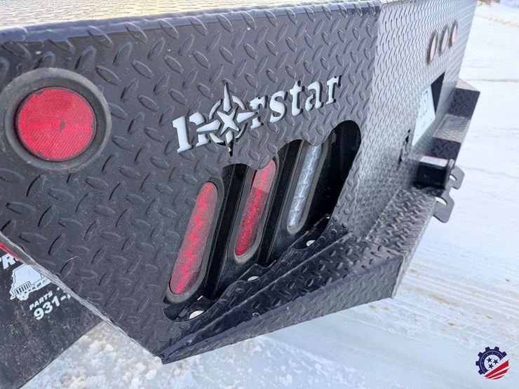 2015-chevrolet-silverado-3500hd-image-13