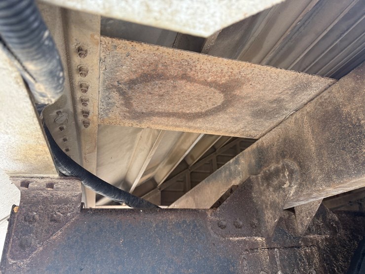 2013-timpte-hopper-bottom-image-16