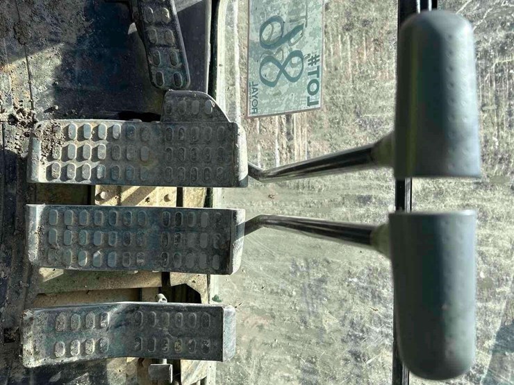 2015-john-deere-350g-excavator-image-23