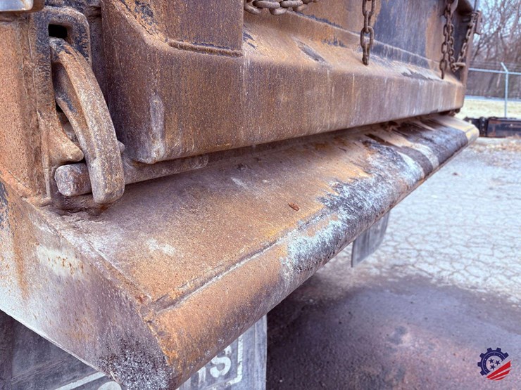 2016-kenworth-t800-image-38