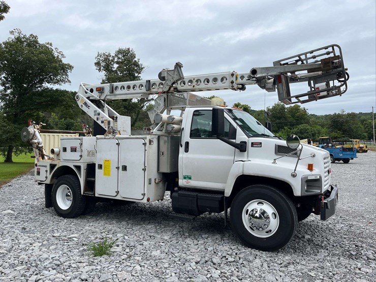 2005-gmc-c8-cable-placer-truck-image-4