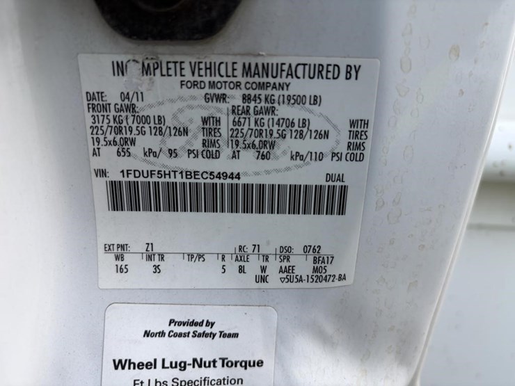 2011-ford-f550-image-16