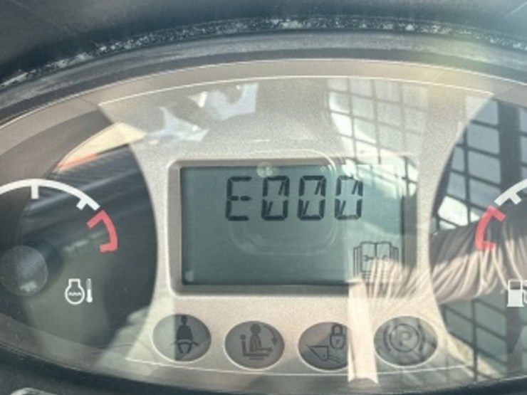 2017-bobcat-t650-image-34