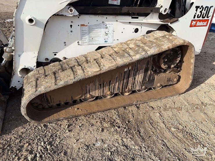 bobcat-skidsteer-image-20