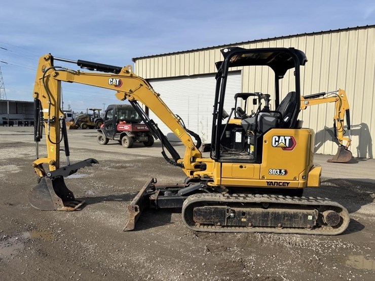 2022-caterpillar-303.5-image-5