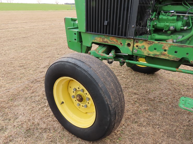 john-deere-2155-image-11