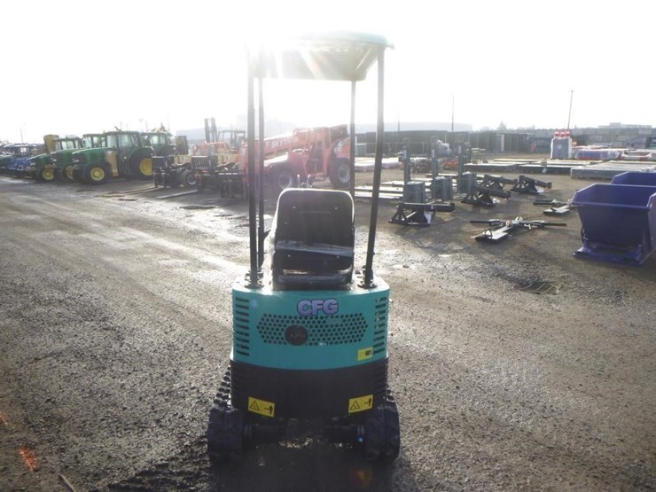 agt-qh12r-hydraulic-excavator-image-8