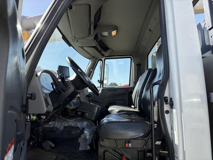 2011-international-workstar-7600-image-10