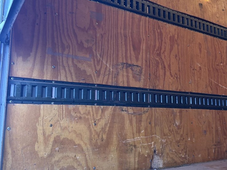 1998-isuzu-ftr-image-12