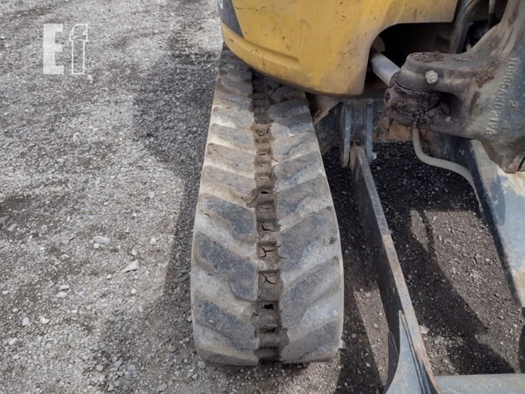 2022-deere-26g-image-41