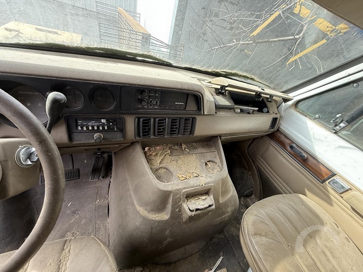 1992-dodge-ram-2500-image-13