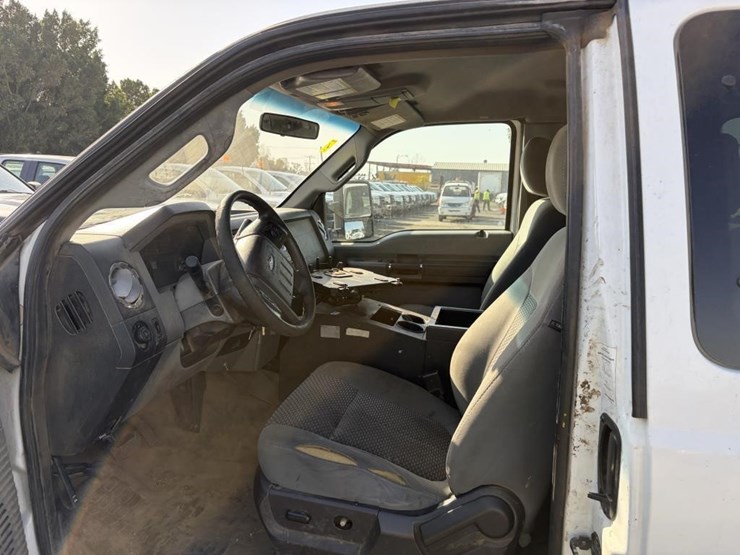 2011-ford-f250-sd-xlt-image-9