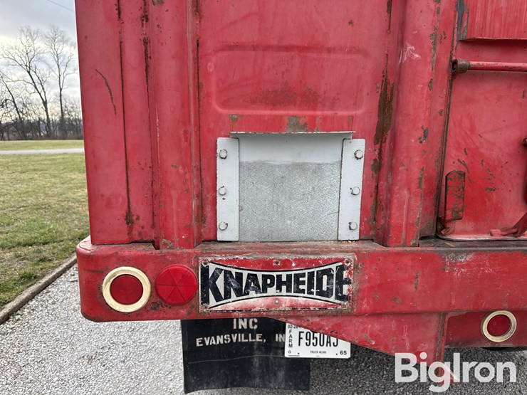 1973-ford-c750-image-11