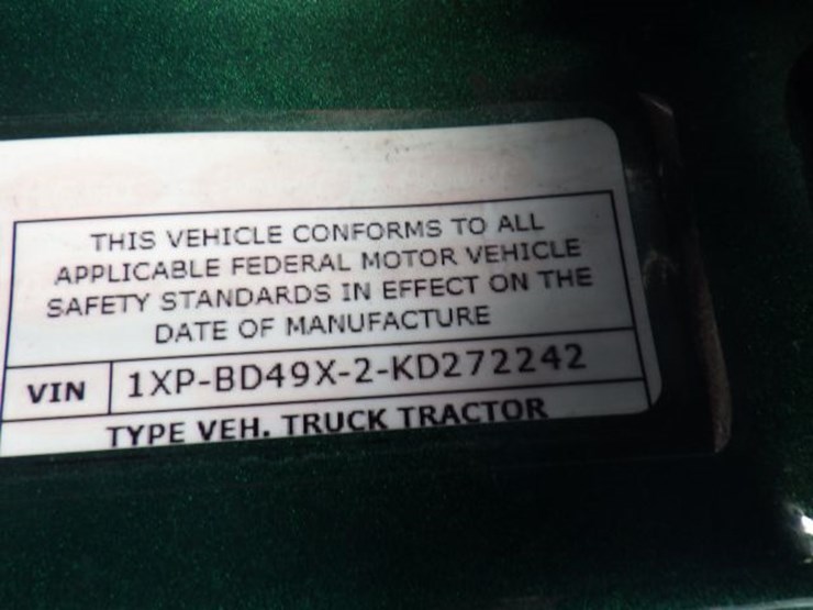 2019-peterbilt-579-image-26