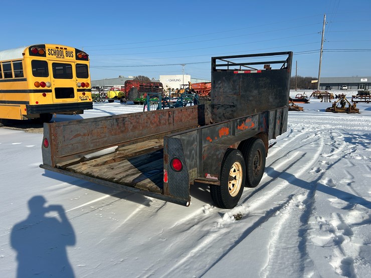 #37773-•-14’-t/a-steel-gooseneck-flatbed-trailer-image-3