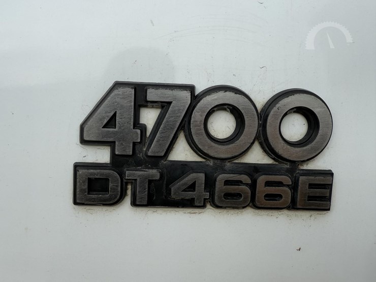 2000-international-4700-image-26