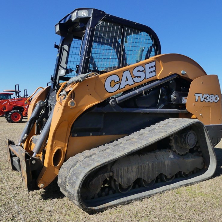 2018 CASE TV380