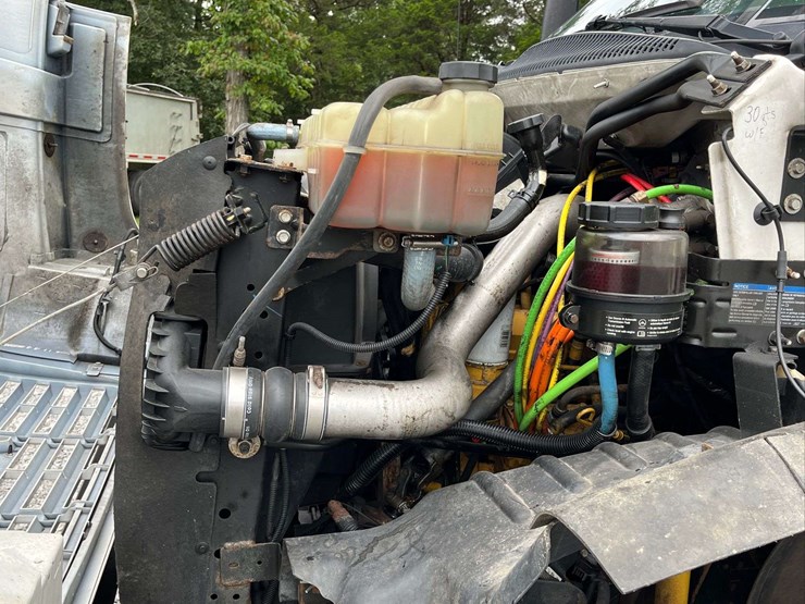 2005-gmc-c8-cable-placer-truck-image-65