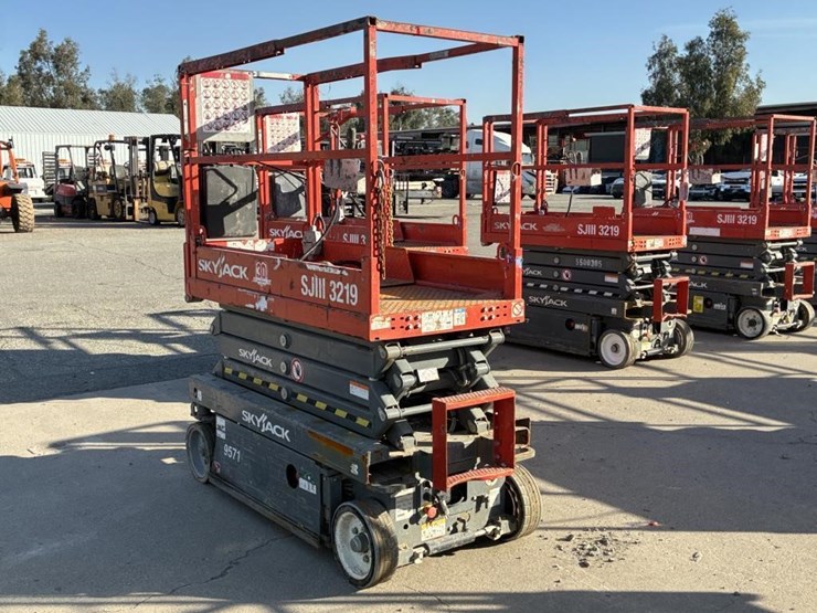 skyjack-sjiii3219-image-4