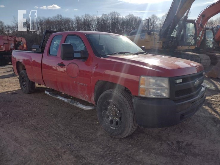 11-chevy-1500-truck^title^-image-31