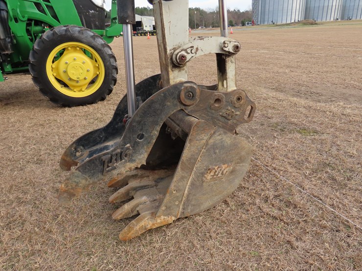 2020-takeuchi-tb225-image-5