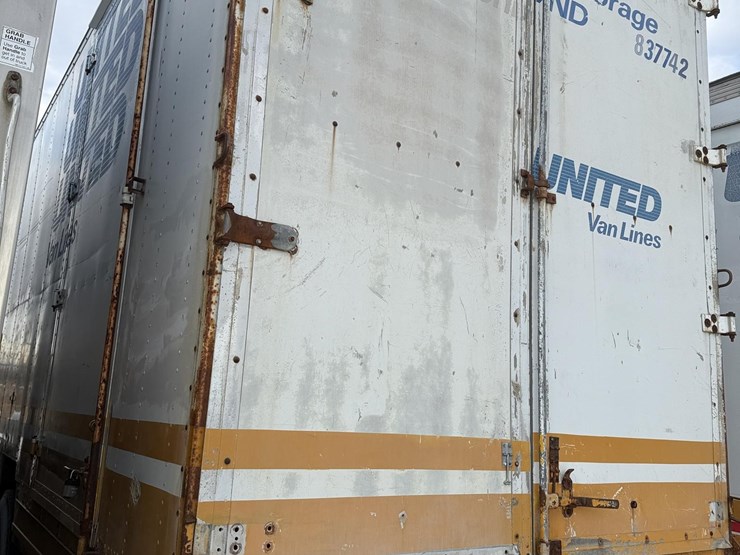 2000-international-4700-image-27