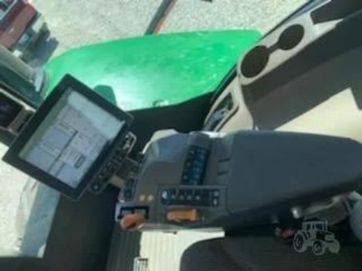 2015-john-deere-9570r-image-8