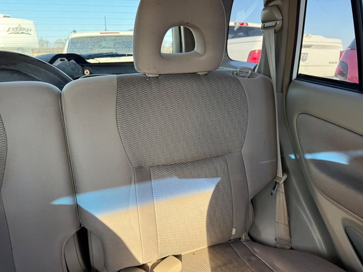 2005-toyota-rav4-image-27