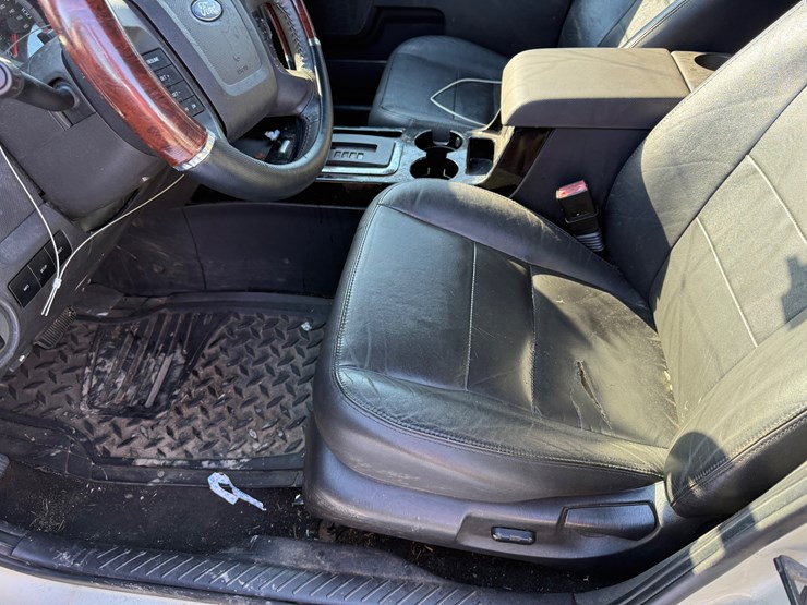 2009-ford-escape-image-20