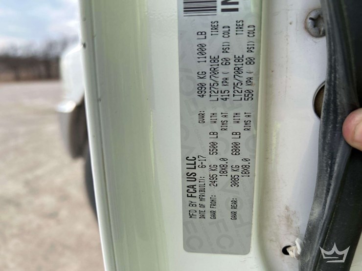 2017-dodge-3500-image-6