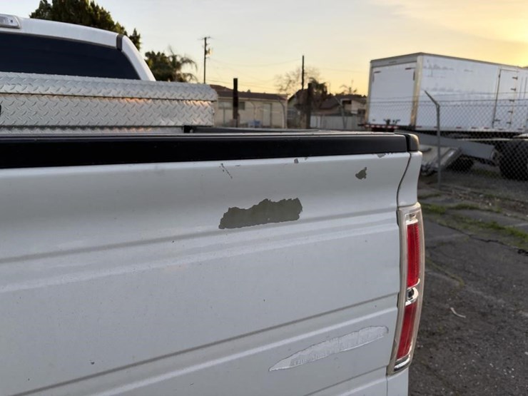 2013-ford-f150-xl-image-35