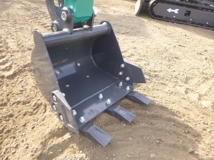 2025-agt-qk16r-hydraulic-excavator-image-9