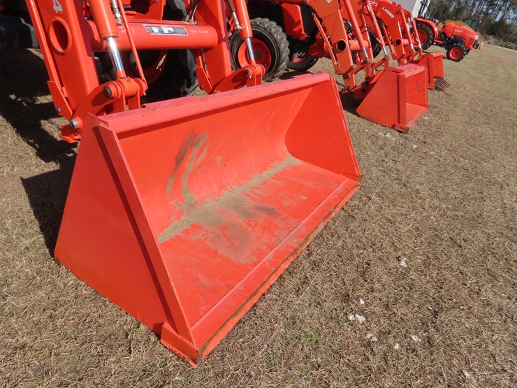 2019-kubota-m7060-image-3