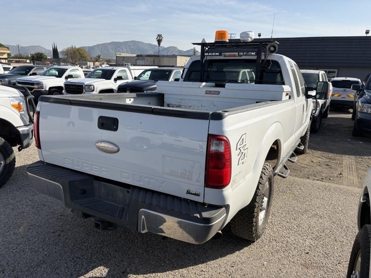 2011-ford-f250-sd-xlt-image-3