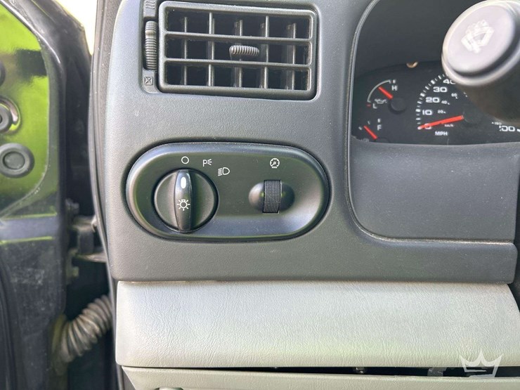 2005-ford-excursion-image-14