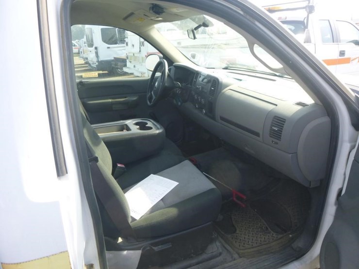 2008-chevrolet-silverado-1500-image-11