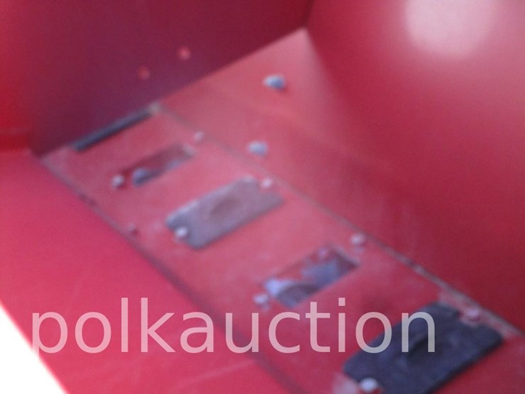 case-ih-5300-image-8