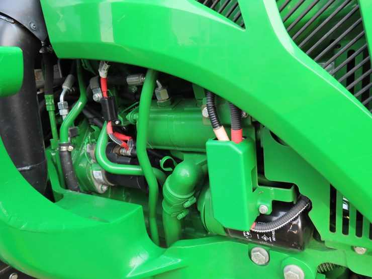 2022-john-deere-5055e-image-5