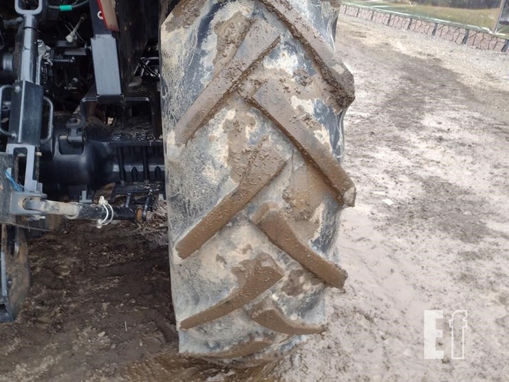 case-ih-farmall-95a-image-22