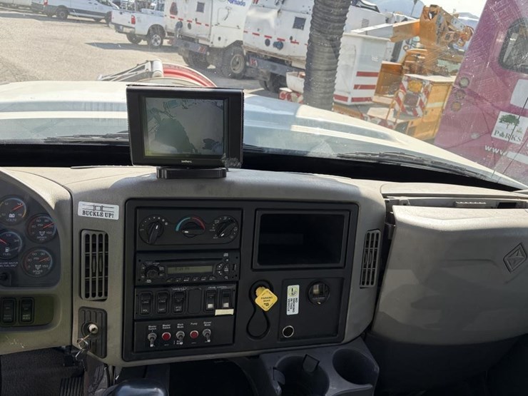 2011-international-workstar-7600-image-12