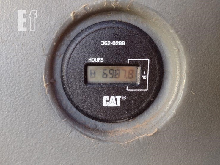 2005-caterpillar-420d-image-11