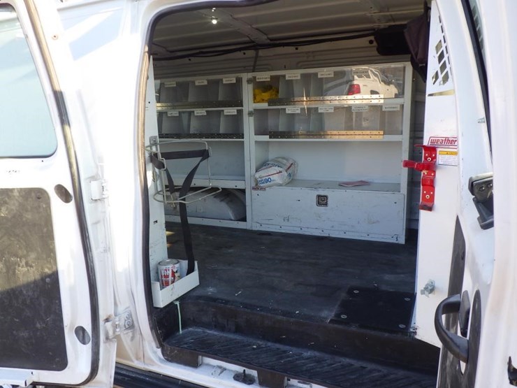 2012-ford-cargo-image-7