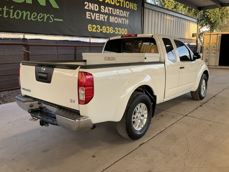 2015-nissan-frontier-image-7